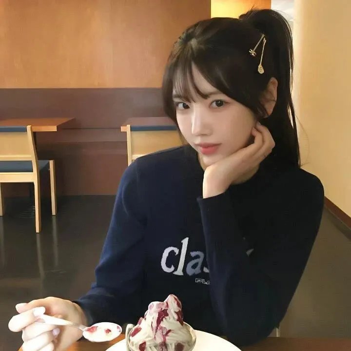 女孩,母亲与恶魔